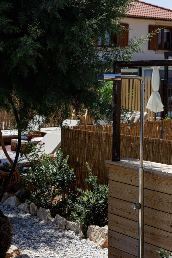 Villa Seashell -Wonderful Newly Renovated Villa On The Beach Galatás Exterior foto